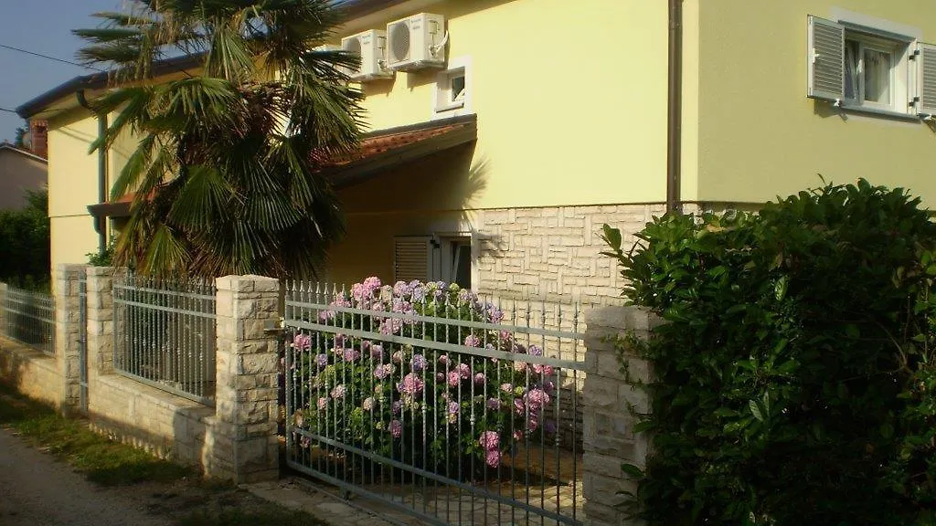 Apartments Victoria Savudrija