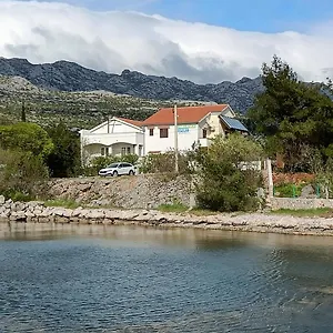 paklenica-sport-apartments.hotelinzadar.com/